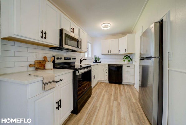6072 CENTER RD, TRAVERSE CITY, MI 49686 - Image 10fc0897c8b69a8ed942941cf64d0b41/4234939695