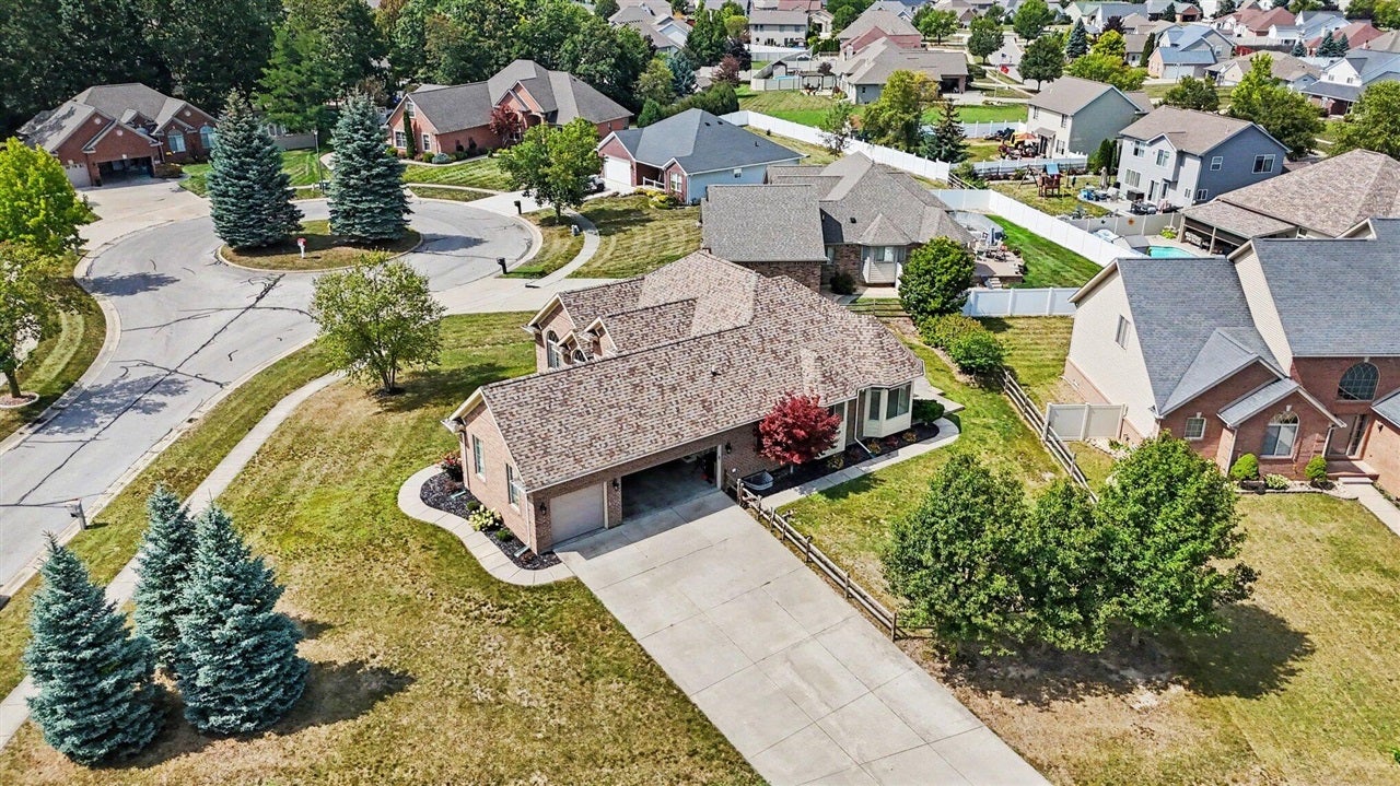 5172 Applewood Lane