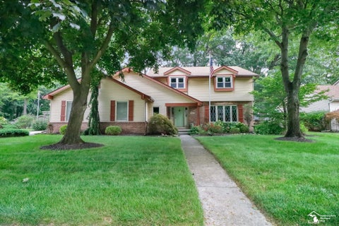 Photo for 1956 Stoneybrook Lane