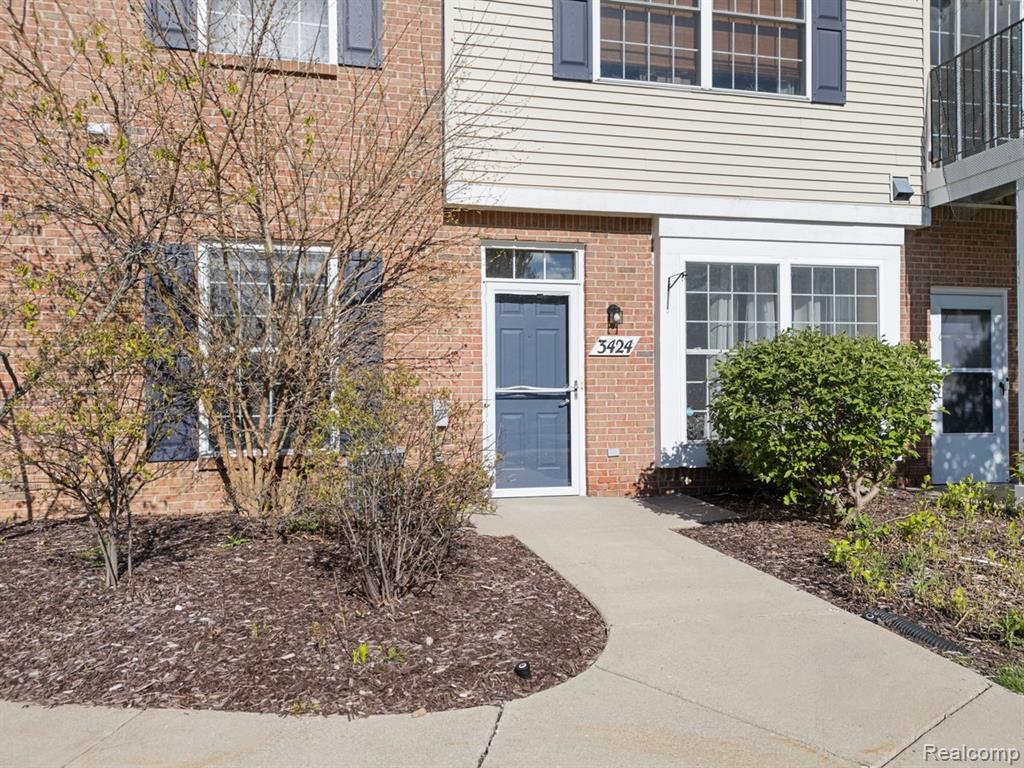 3424 Kneeland Circle