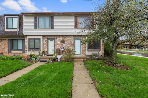 Photo of 16880 Kingsbrooke Drive, Clinton Township, MI 48038 (MLS # 50222447)