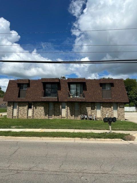 1724 S CUSTER Road