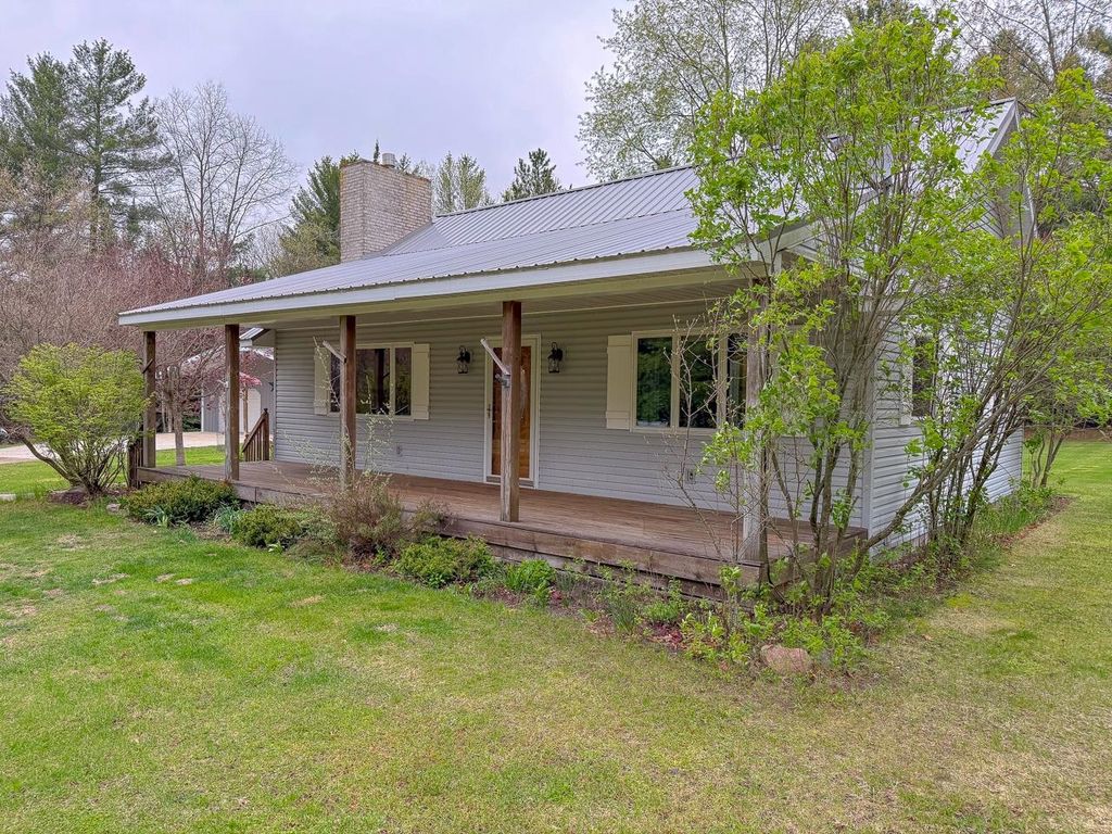 Photo of 3960 W Clarence Road, Harrison, MI 48625 (MLS # 50207548)