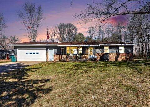 Properties Available 71 - 106 12596 Wilson Street Coopersville MI 49404