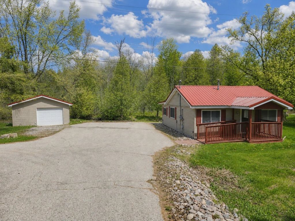 Photo of 2339 E Ludington Drive, Farwell, MI 48622 (MLS # 50207280)