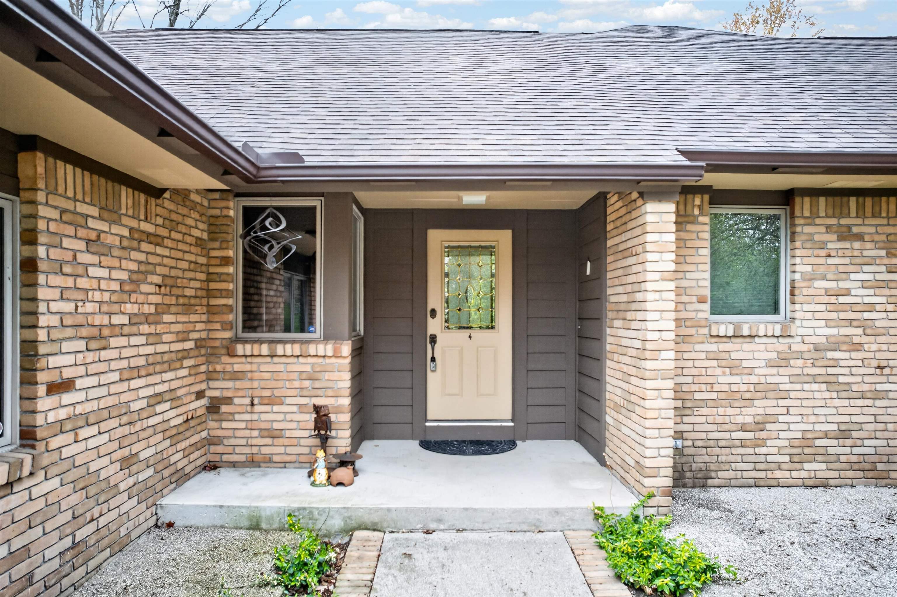 2209 Mapleleaf Drive
