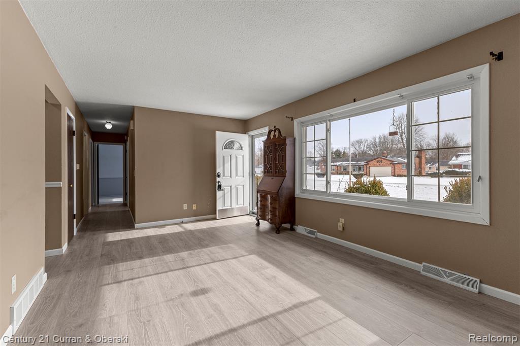 1456 Meadowbrook Way