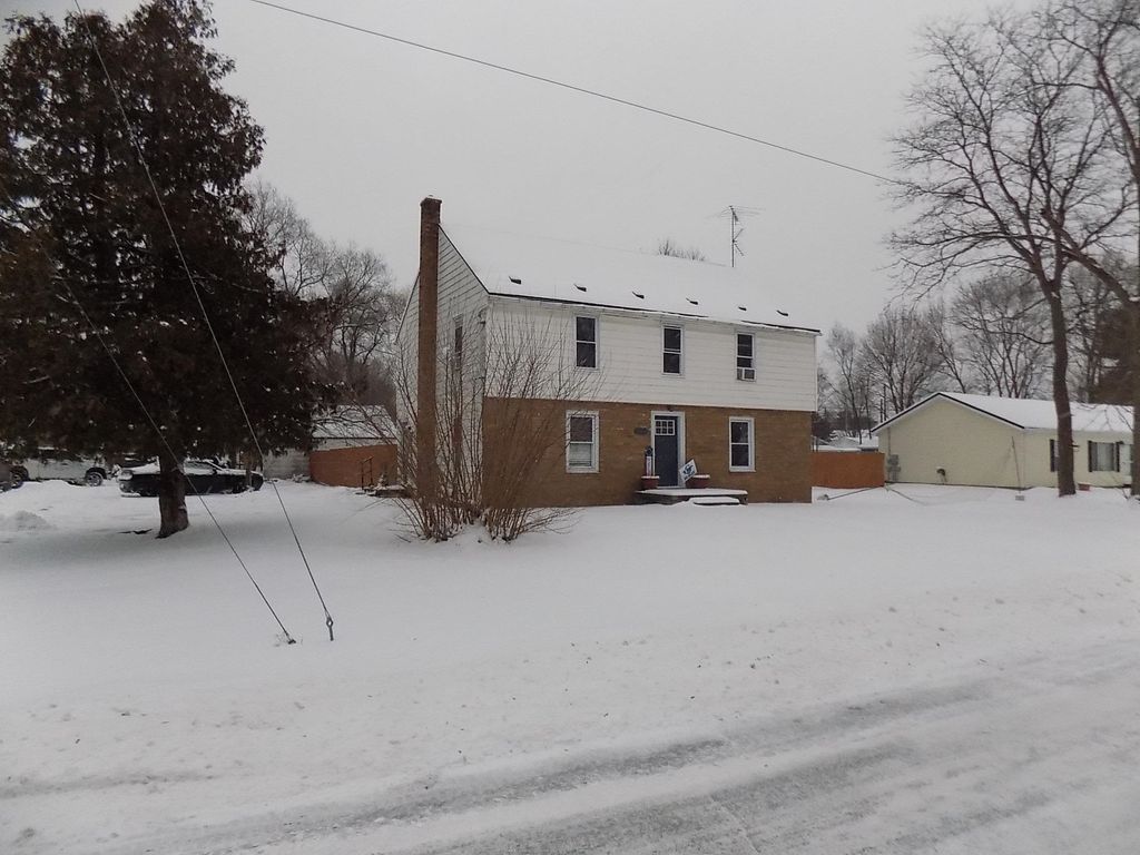 Photo of 444 N Antler Street, Gladwin, MI 48624 (MLS # 50197758)