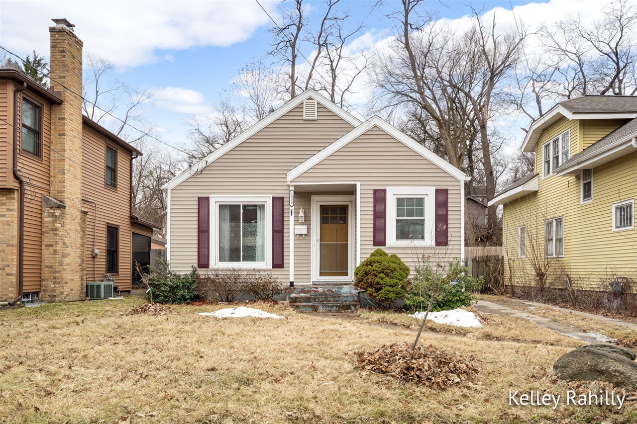 1334 Dickinson Street