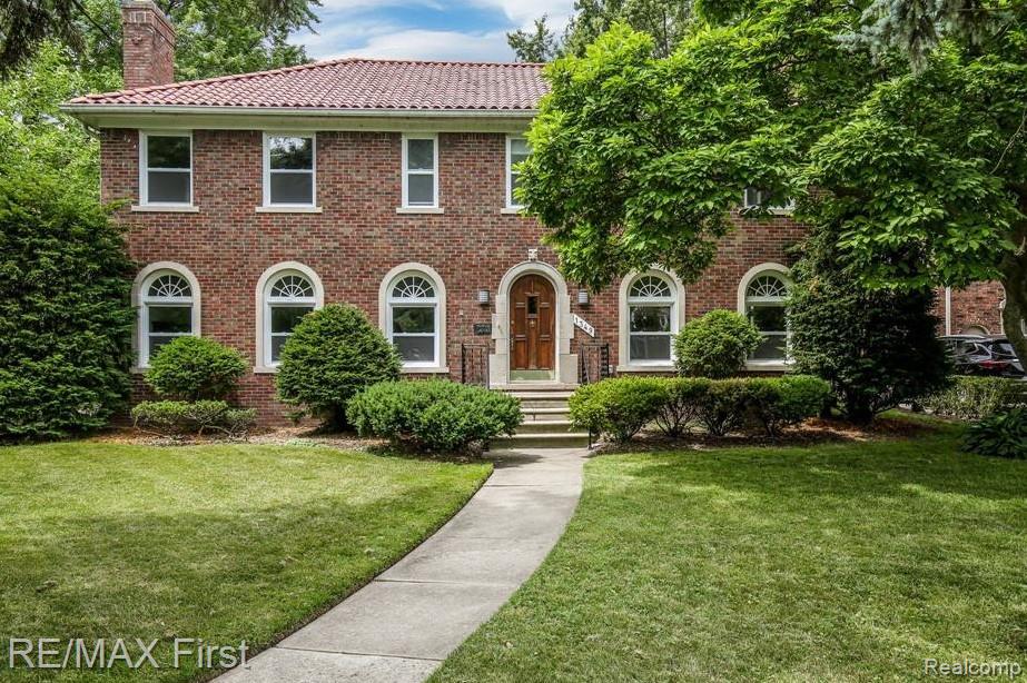 1349 Devonshire Road