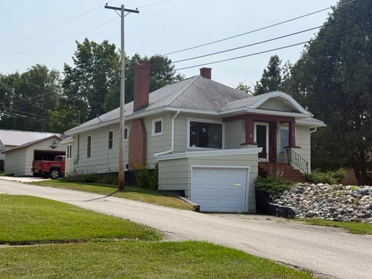 815 ERIE AVE, CRYSTAL FALLS, MI 49920 - Image 164a0e47222fd9ebb7f2da74a4e91bf5/2299796635