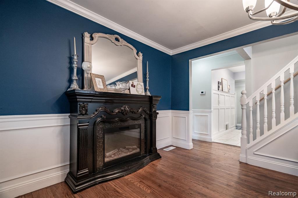 Royal Oak, Michigan 48073, United States, 4 Bedrooms Bedrooms, ,2 BathroomsBathrooms,Residential,Active,192828