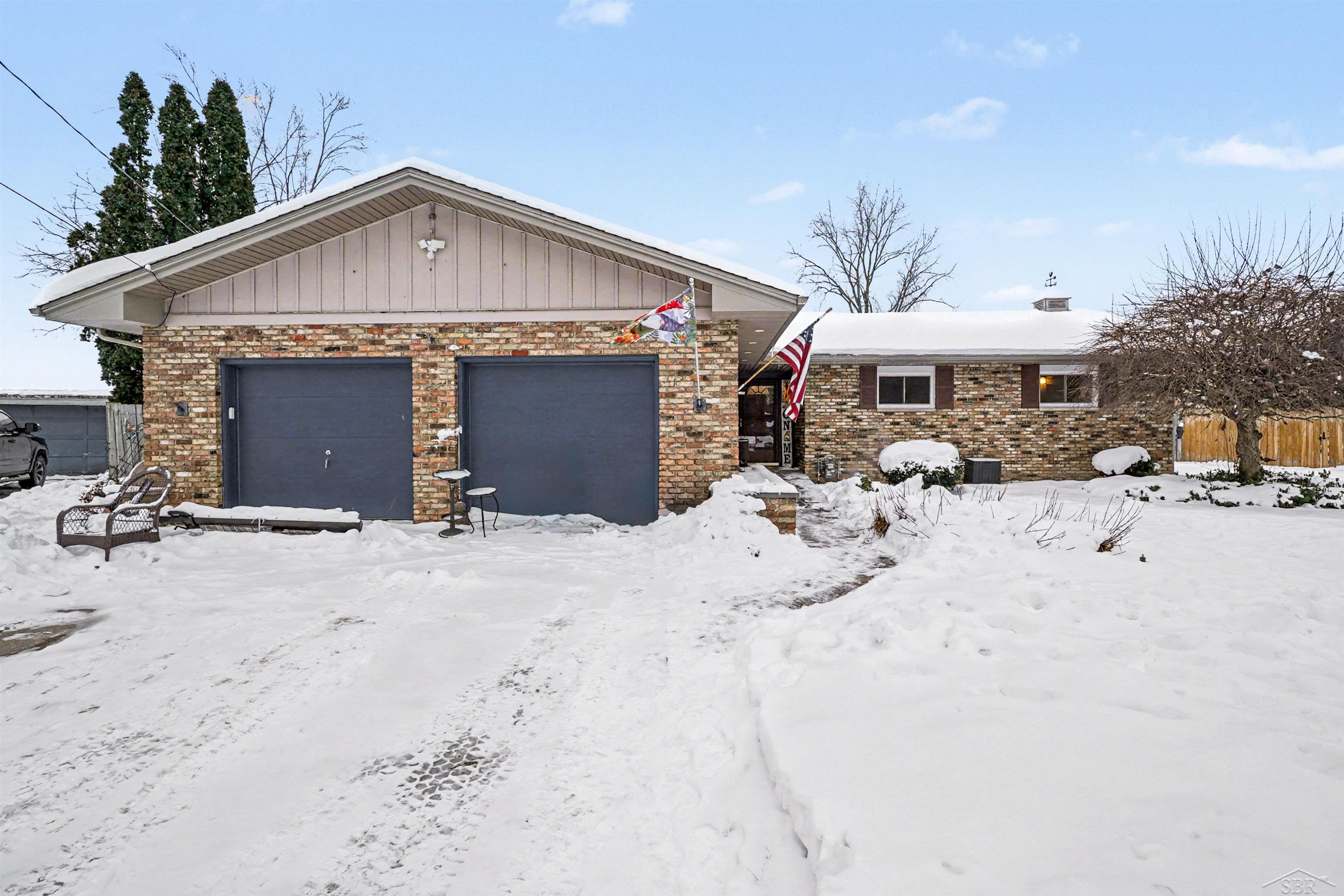 Saginaw, Michigan 48602, United States, 3 Bedrooms Bedrooms, ,2 BathroomsBathrooms,Residential,Active,256514