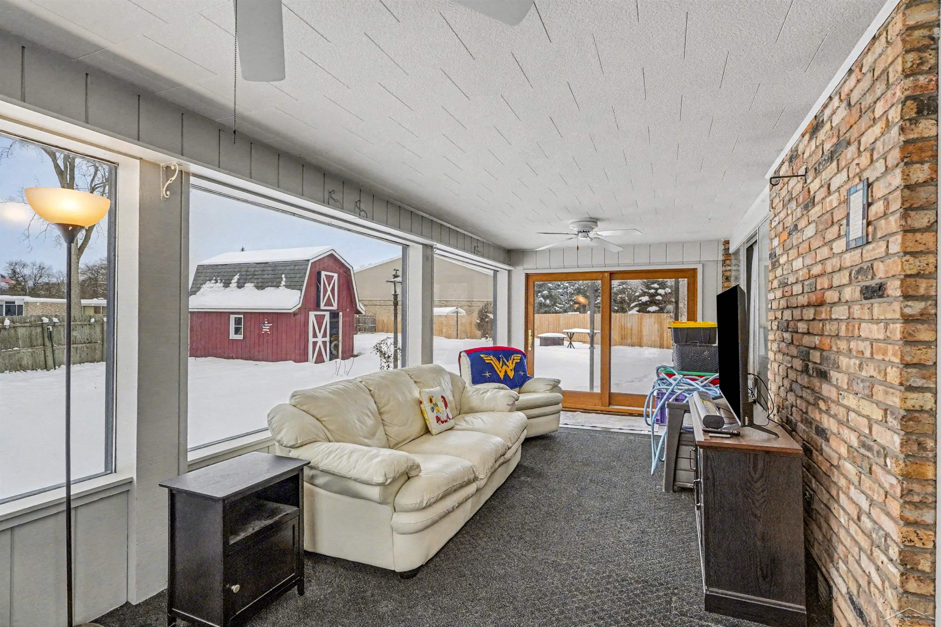 Saginaw, Michigan 48602, United States, 3 Bedrooms Bedrooms, ,2 BathroomsBathrooms,Residential,Active,256514