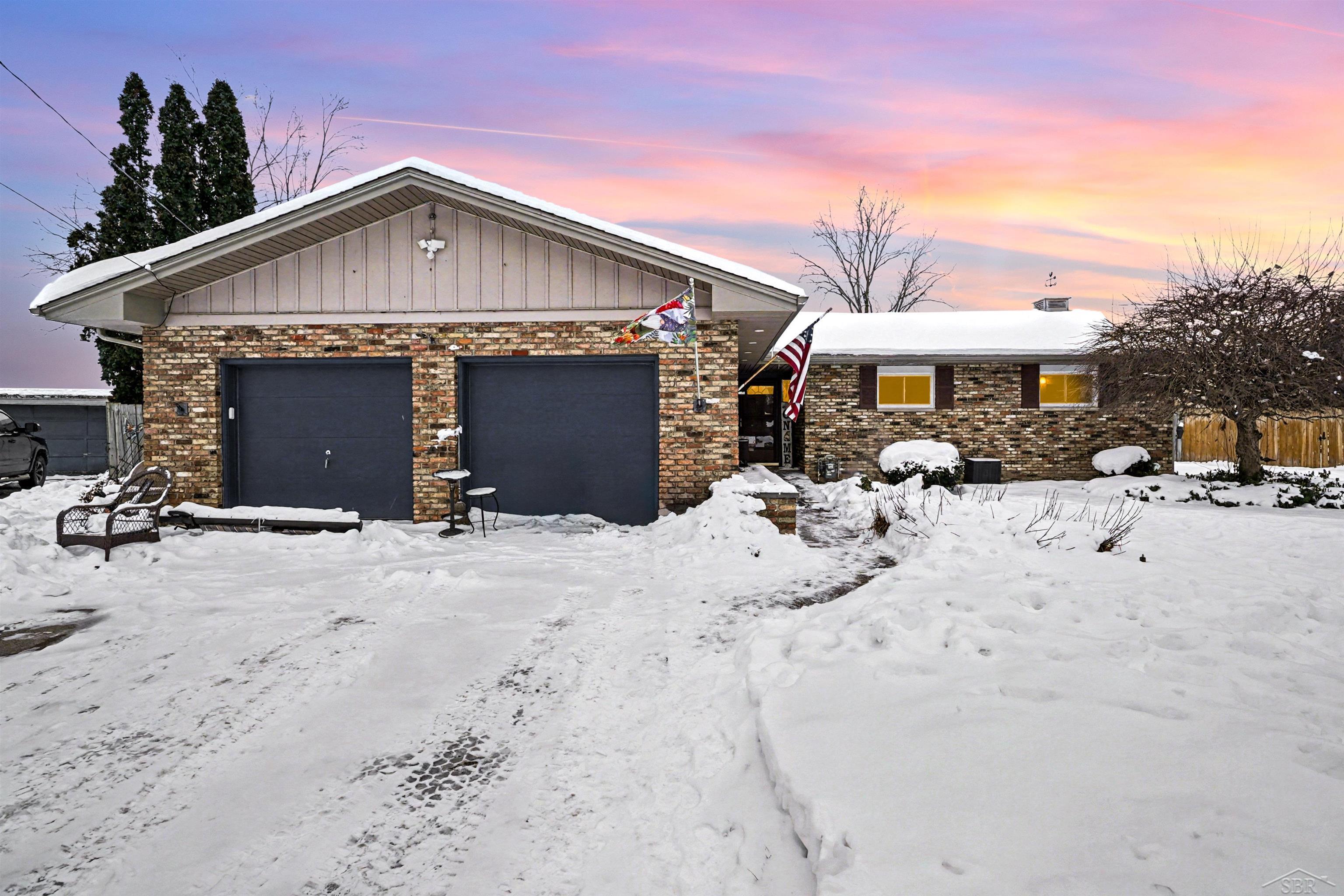 Saginaw, Michigan 48602, United States, 3 Bedrooms Bedrooms, ,2 BathroomsBathrooms,Residential,Active,256514