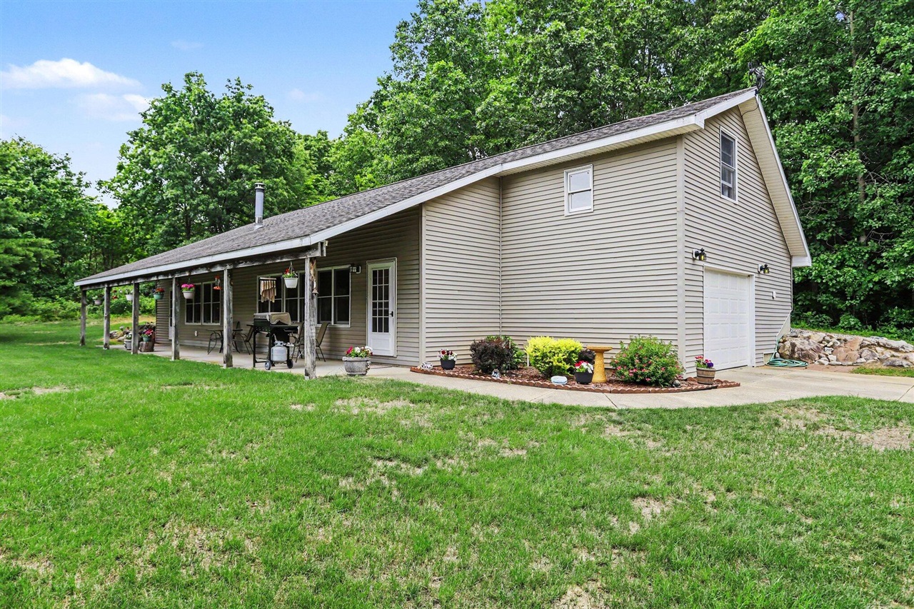 21641 Pine Lake Road