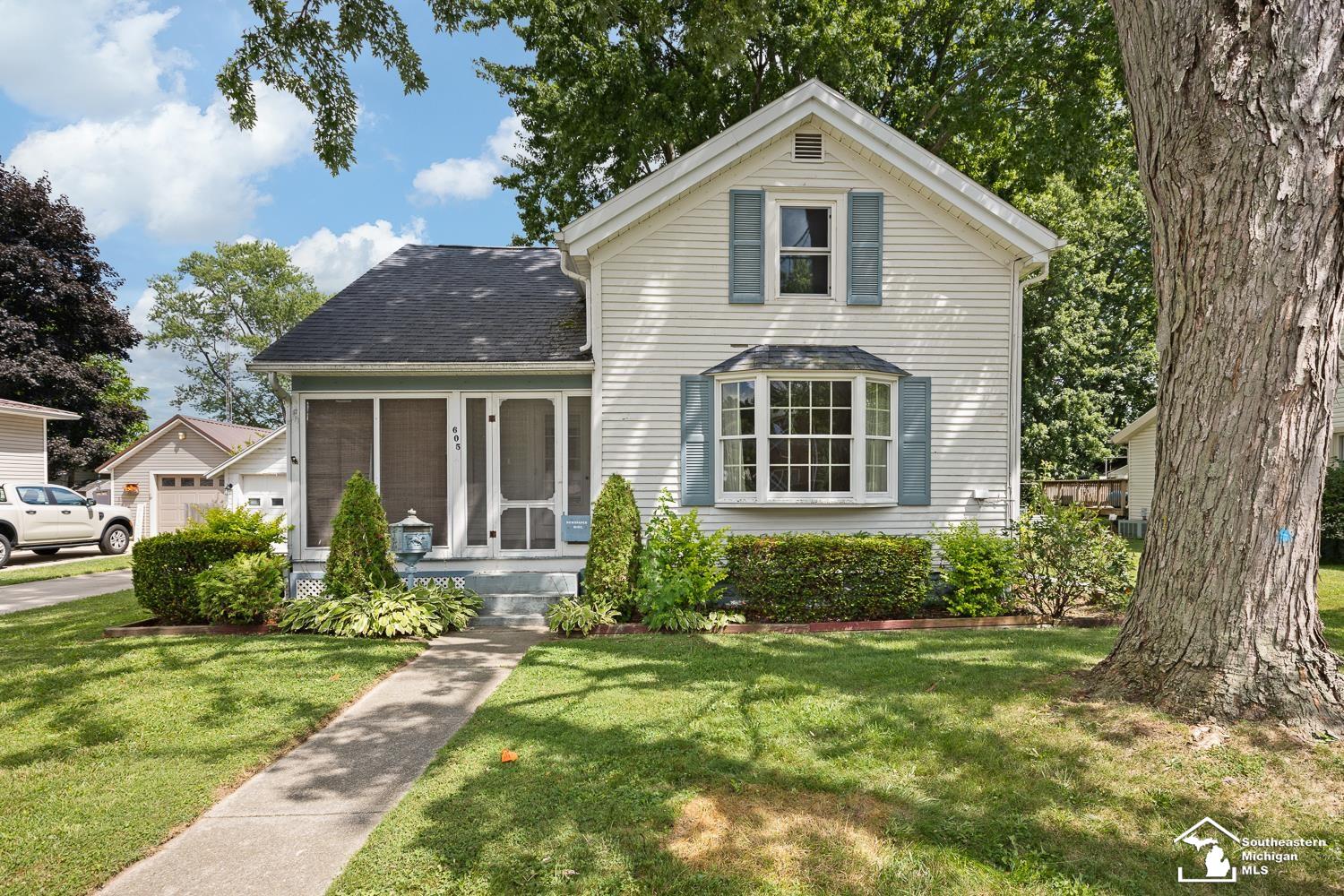 605 Giles Avenue