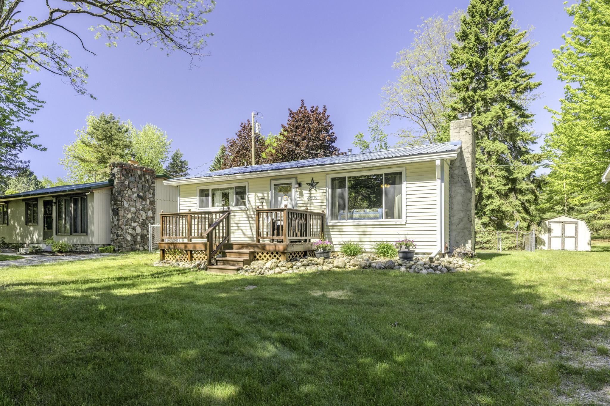 4300 N Grandview Drive