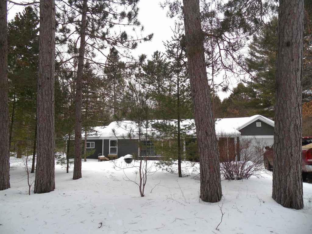 Photo of 9251 N Roscommon Road, Roscommon, MI 48653 (MLS # 50199471)