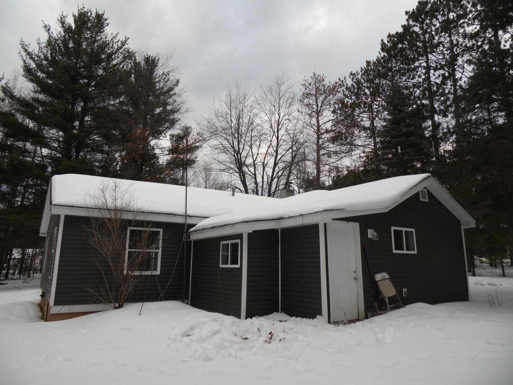 Photo of 9251 N Roscommon Road, Roscommon, MI 48653 (MLS # 50199471)