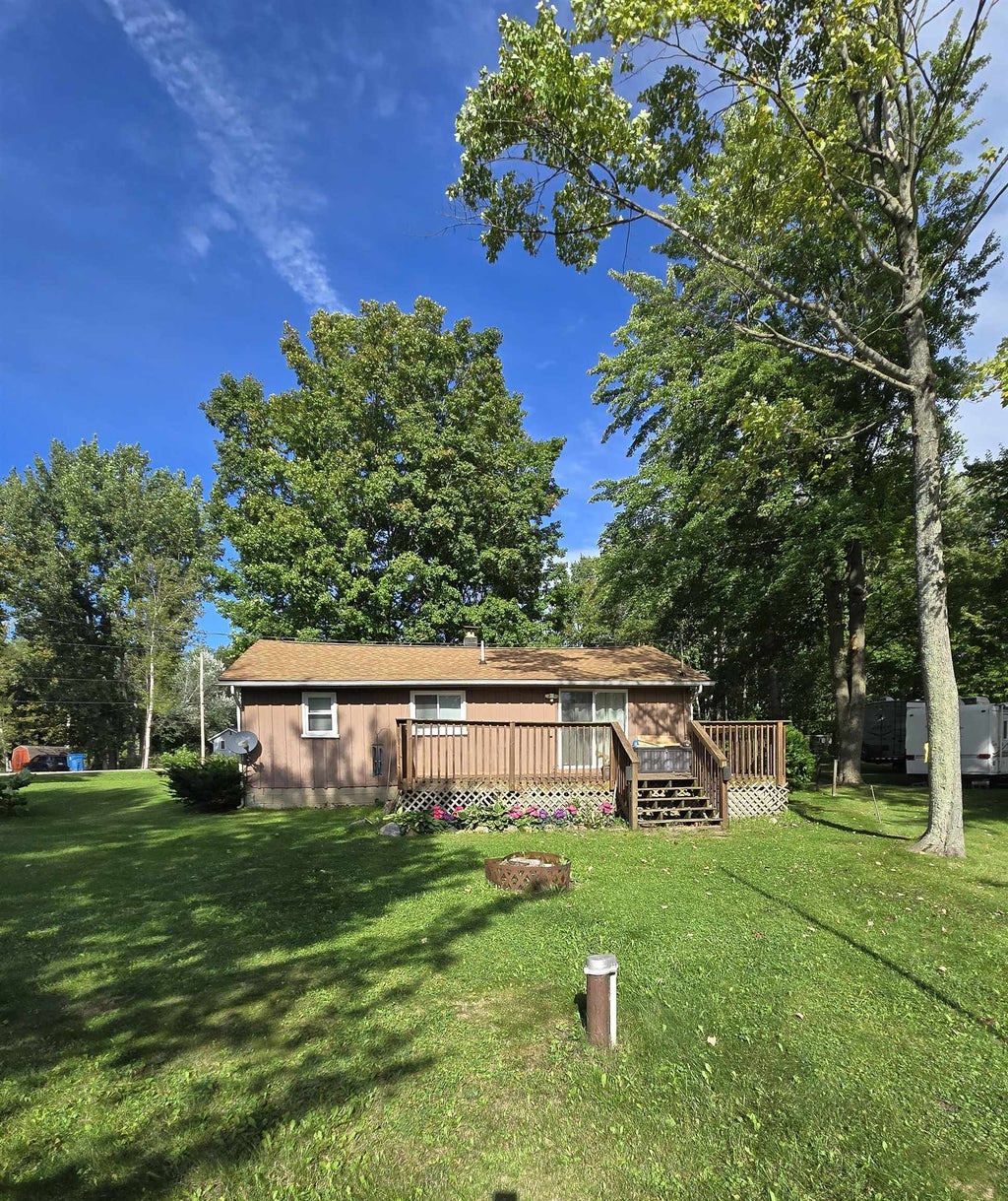 Photo of 4141 Clendening Road, Gladwin, MI 48624 (MLS # 50221501)