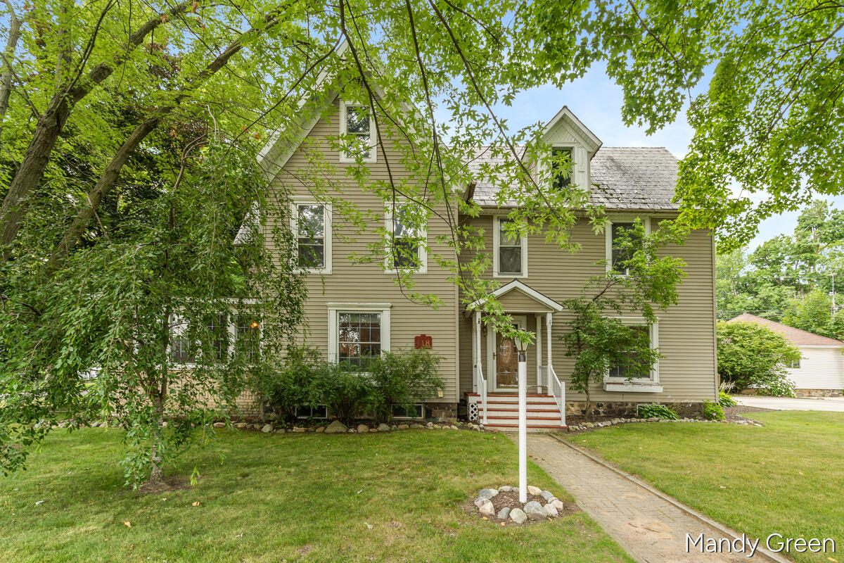 118 S 2nd Street