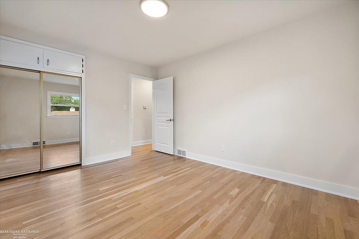 Saint Clair Shores, Michigan 48081, United States, 3 Bedrooms Bedrooms, ,3 BathroomsBathrooms,Residential,Active,196740