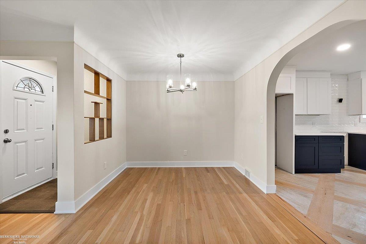 Saint Clair Shores, Michigan 48081, United States, 3 Bedrooms Bedrooms, ,3 BathroomsBathrooms,Residential,Active,196740