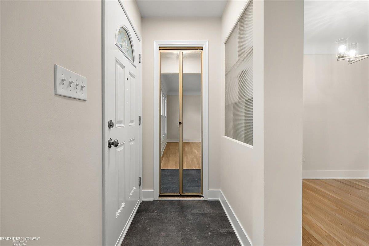 Saint Clair Shores, Michigan 48081, United States, 3 Bedrooms Bedrooms, ,3 BathroomsBathrooms,Residential,Active,196740