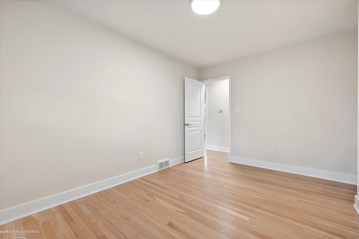 Saint Clair Shores, Michigan 48081, United States, 3 Bedrooms Bedrooms, ,3 BathroomsBathrooms,Residential,Active,196740