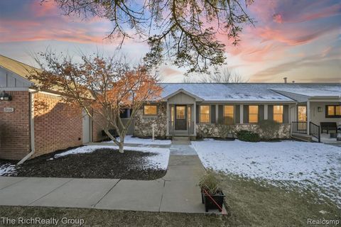 Photo of 12116 Shenandoah Drive, South Lyon, MI 48178 (MLS # 60963548)