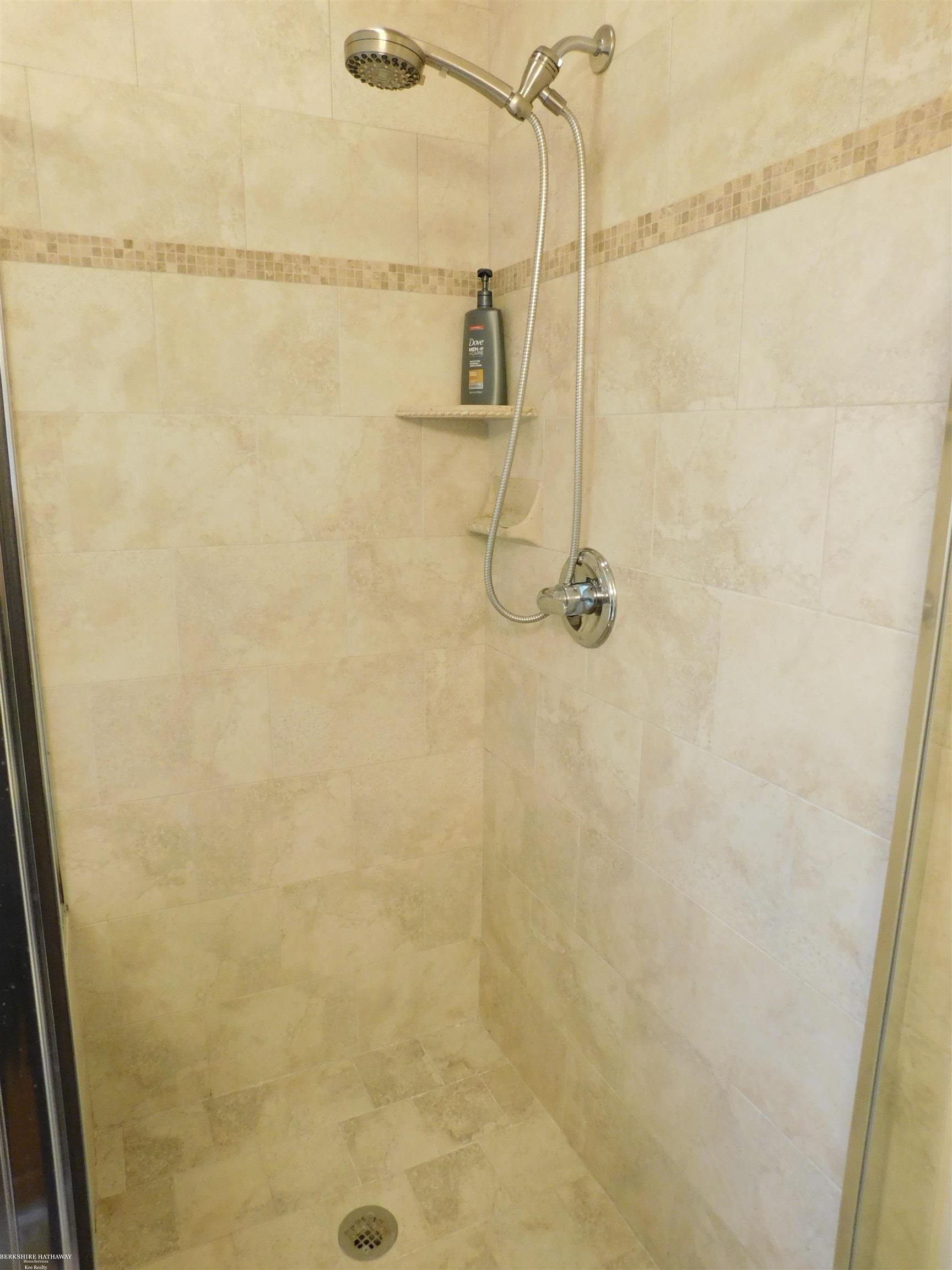 Macomb, Michigan 48042, United States, 3 Bedrooms Bedrooms, ,3 BathroomsBathrooms,Residential,Active,196859