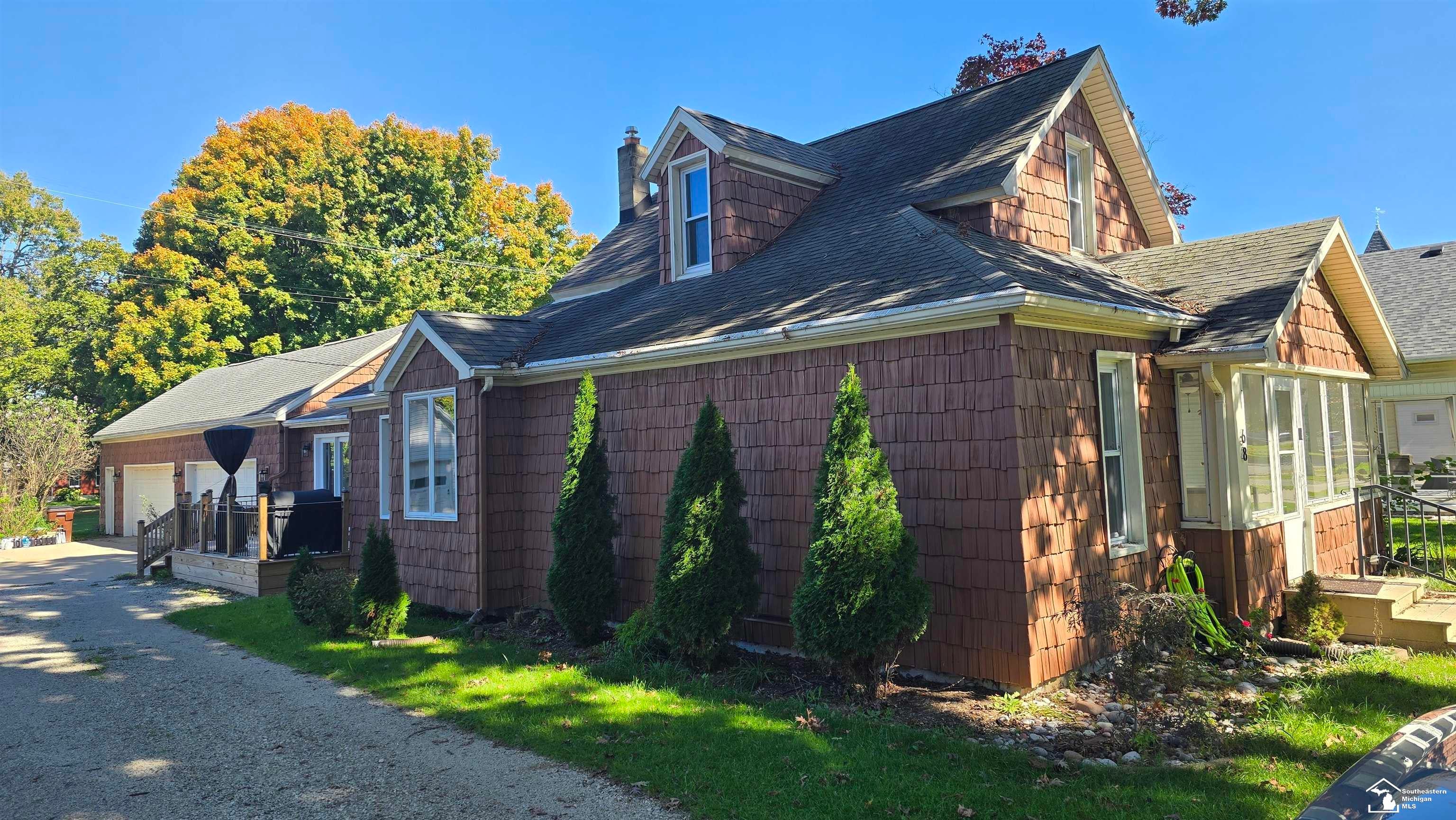 68 W Elm Street