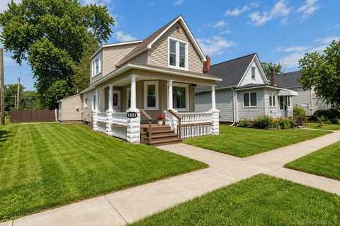 Photo of 1821 11TH Avenue, Port Huron, MI 48060 (MLS # 50214777)
