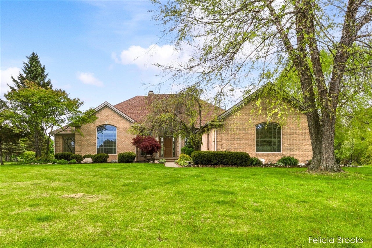 275 W Brogan Road
