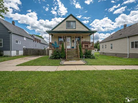 Photo of 857 Plum Street, Wyandotte, MI 48192 (MLS # 50211498)