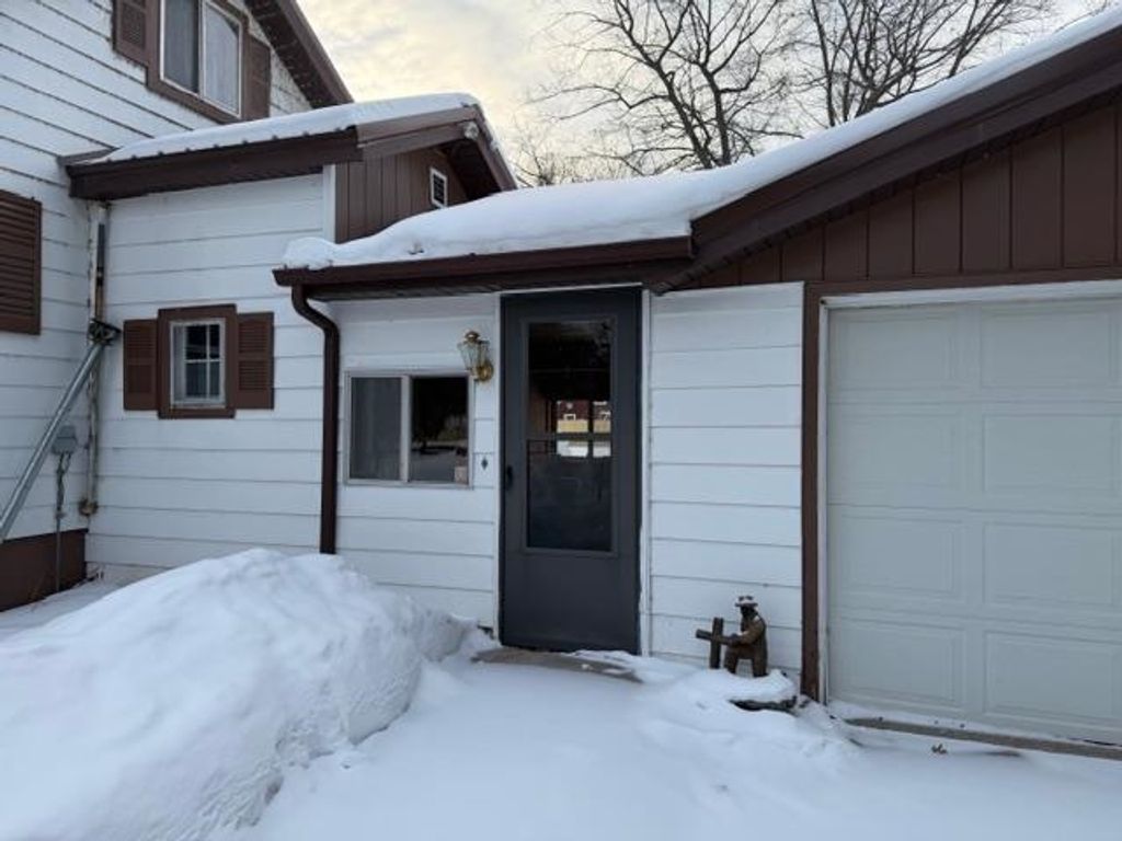 Photo of 7163 N Clare Avenue, Harrison, MI 48625 (MLS # 50199307)