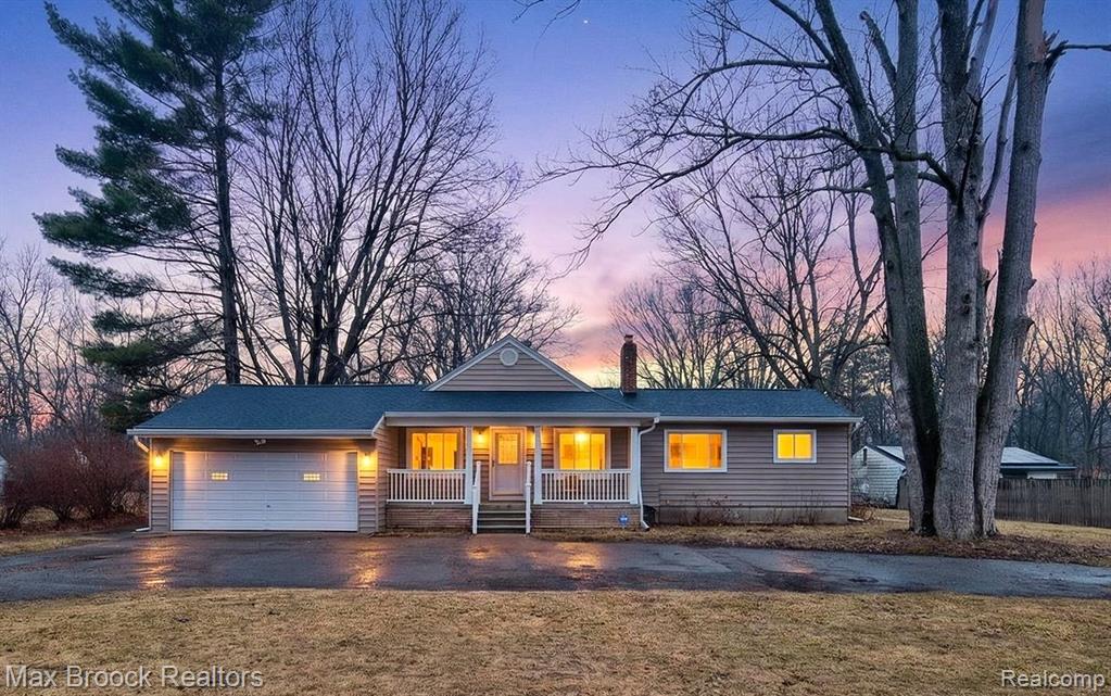 21516 McClung Avenue