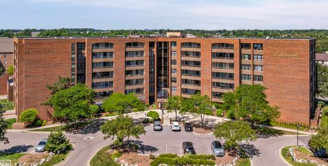 3611 Country Club Drive 89 Saint Clair Shores MI 48082