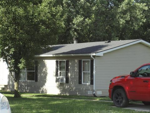 211 Westfield Drive Erie MI 48133