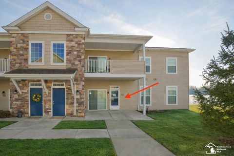 884 Plum Park Drive 3 Monroe MI 48161