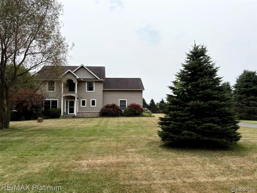 9731 Fountain Lane