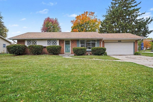 1055 SAUK LN, SAGINAW, MI 48638 - Image 1bfd4ae9db05511693d0bdc0cbe488a3/402173440