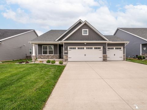 Photo of 8276 Grande Lake Circle, Temperance, MI 48182 (MLS # 50186049)