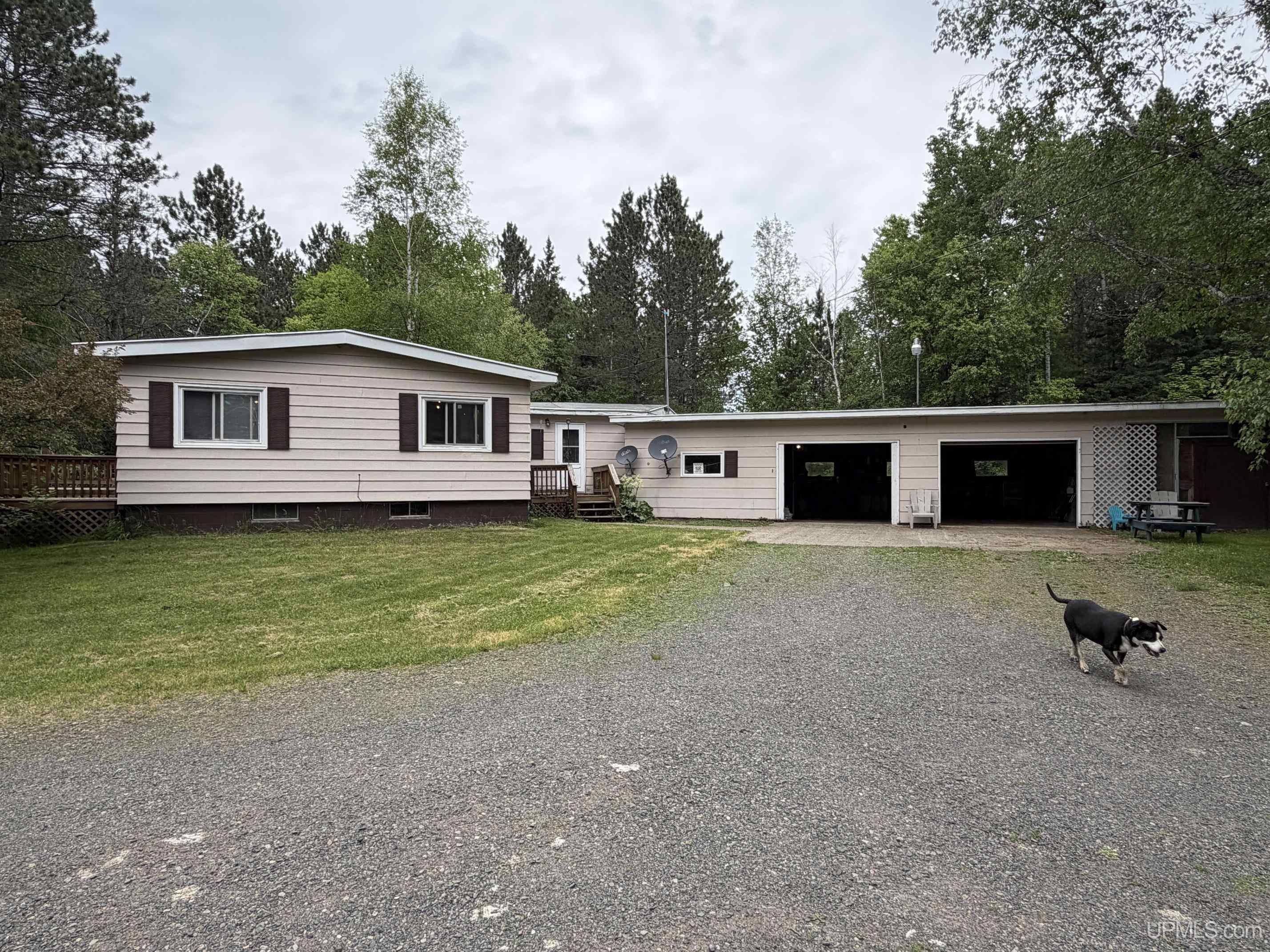 24797 Ruth Lake Road