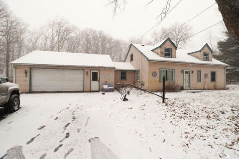 Photo of 4940 Onway Drive, Ottawa Lake, MI 49267 (MLS # 50197597)