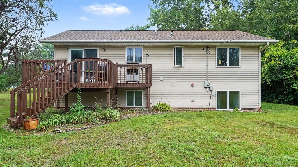 Photo of 3434 N Meridian Road, Sanford, MI 48657 (MLS # 50221176)