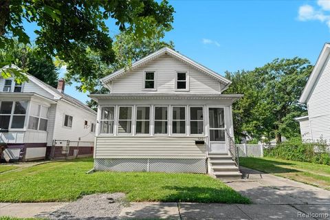 520 E 2nd Street Monroe MI 48161