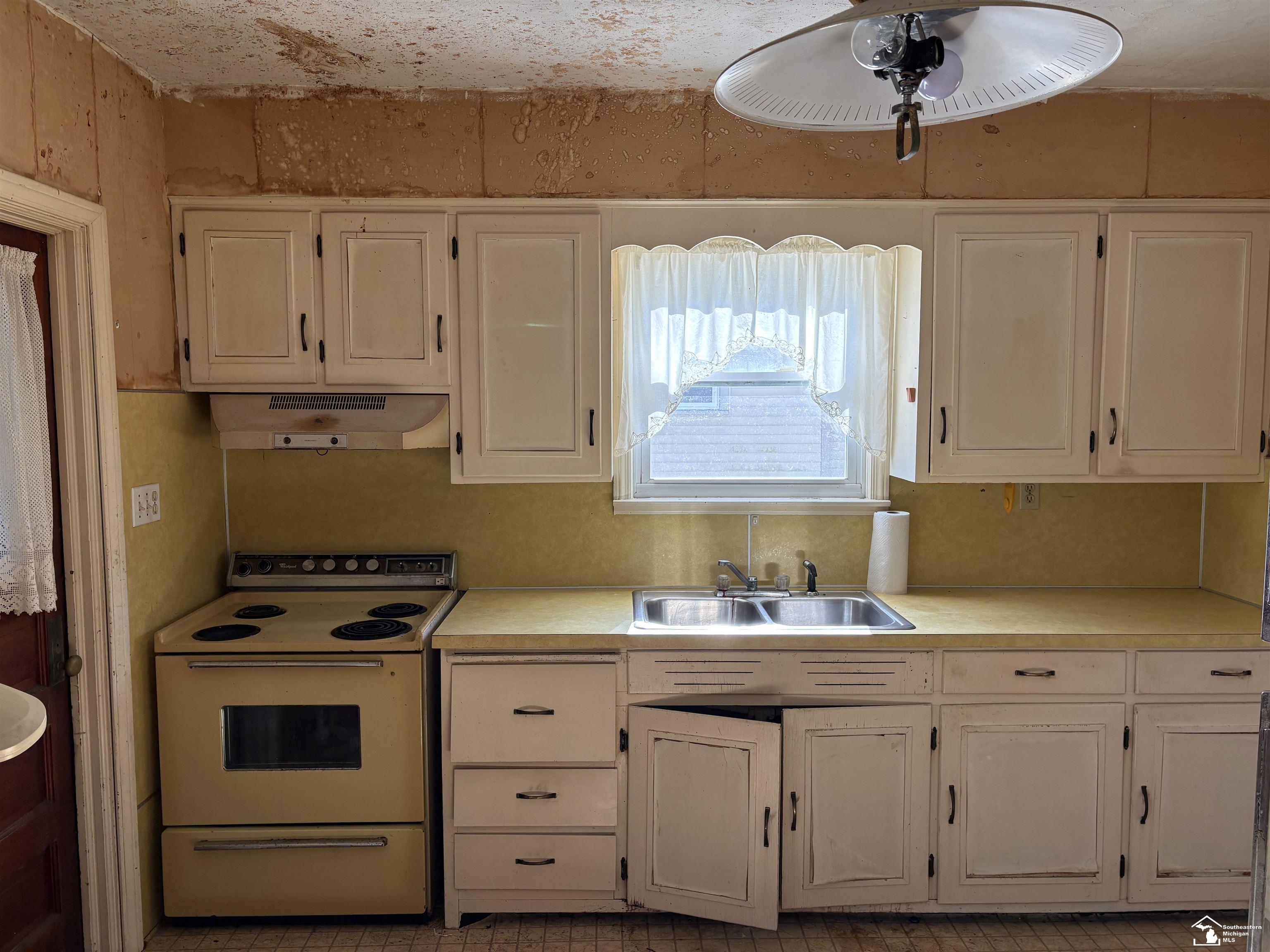 2729 Southwick Street