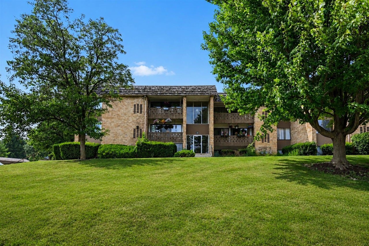 2104 Pauline Boulevard 205